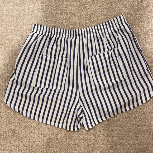 blue and white striped linen shorts - Picture 2 of 2